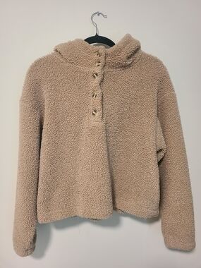Cozy Women's Sherpa Pullover Jacket in Beige